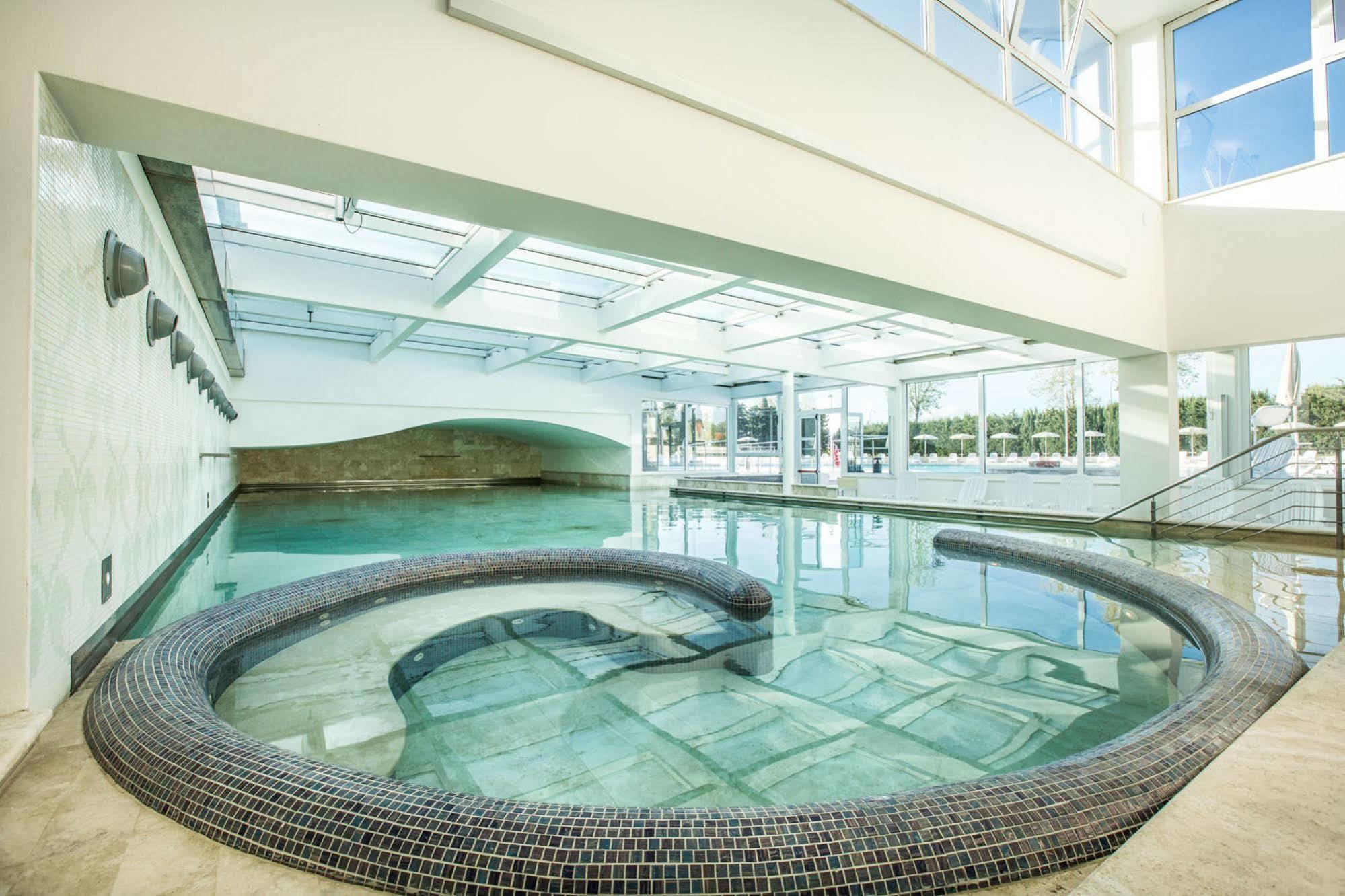 Готель Terme Di Venturina Вентурина-Терме Екстер'єр фото